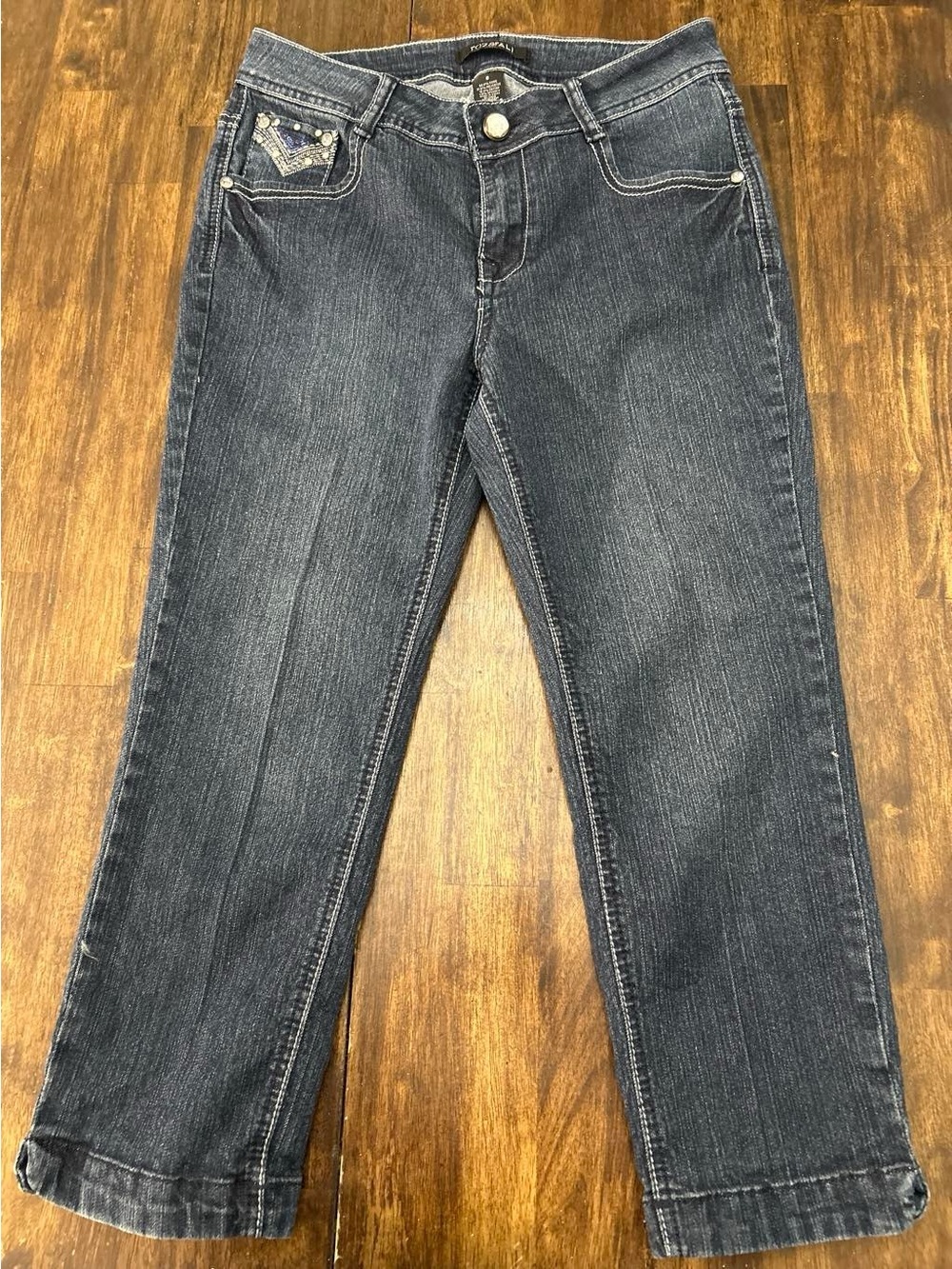 Roz & Ali Women's Dark Blue Cropped Straight Jeans